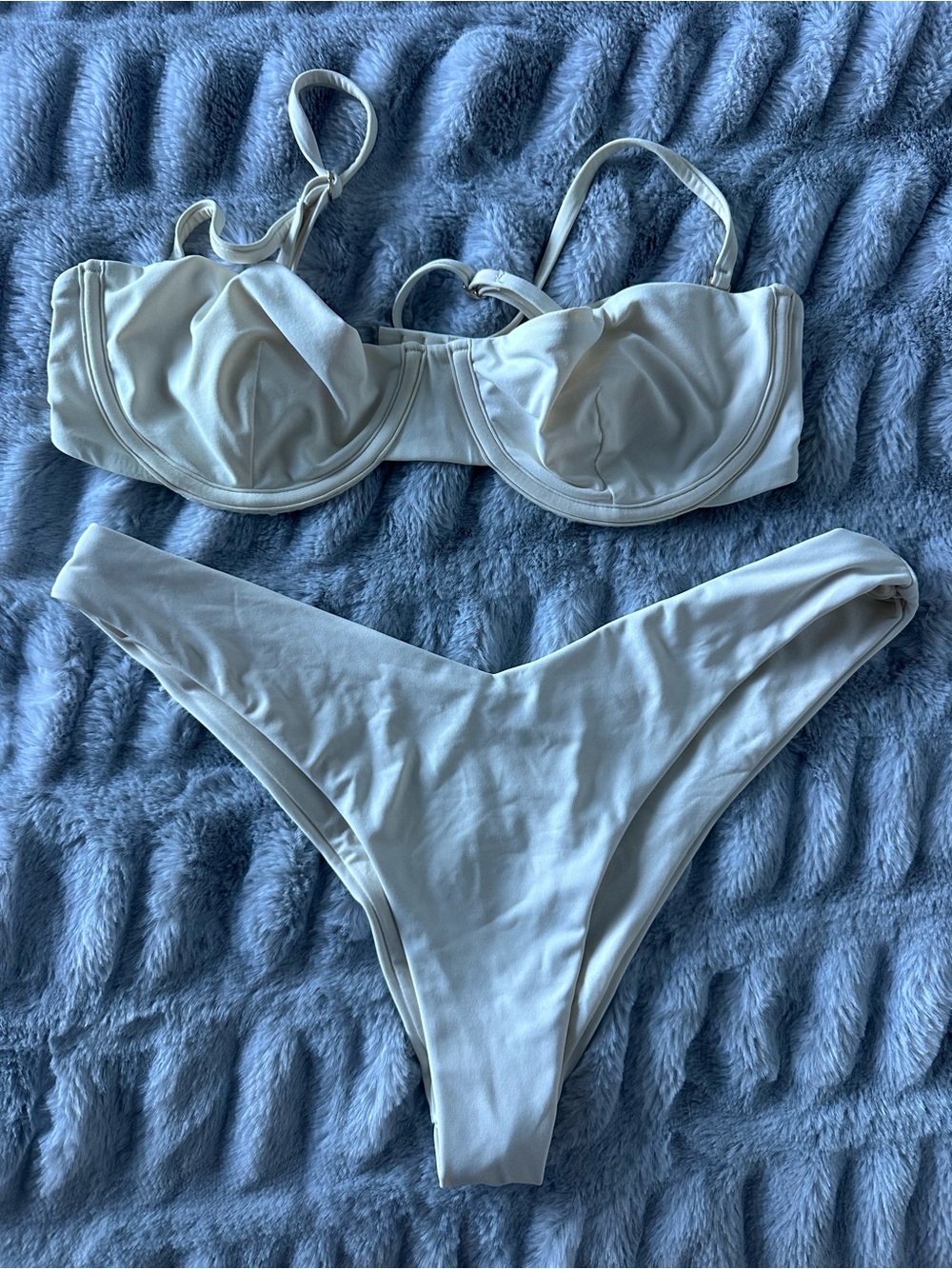 WeWoreWhat Ivory Bikini Set